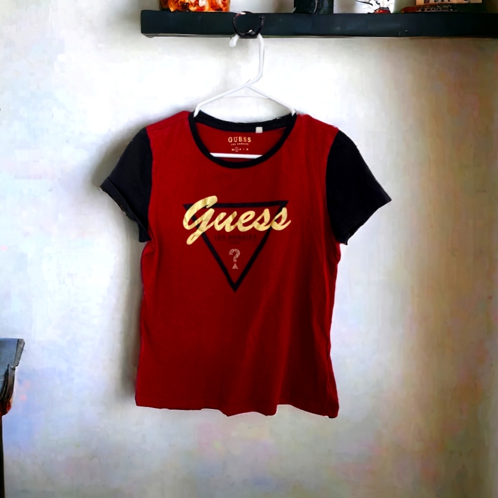 Guess T shirt